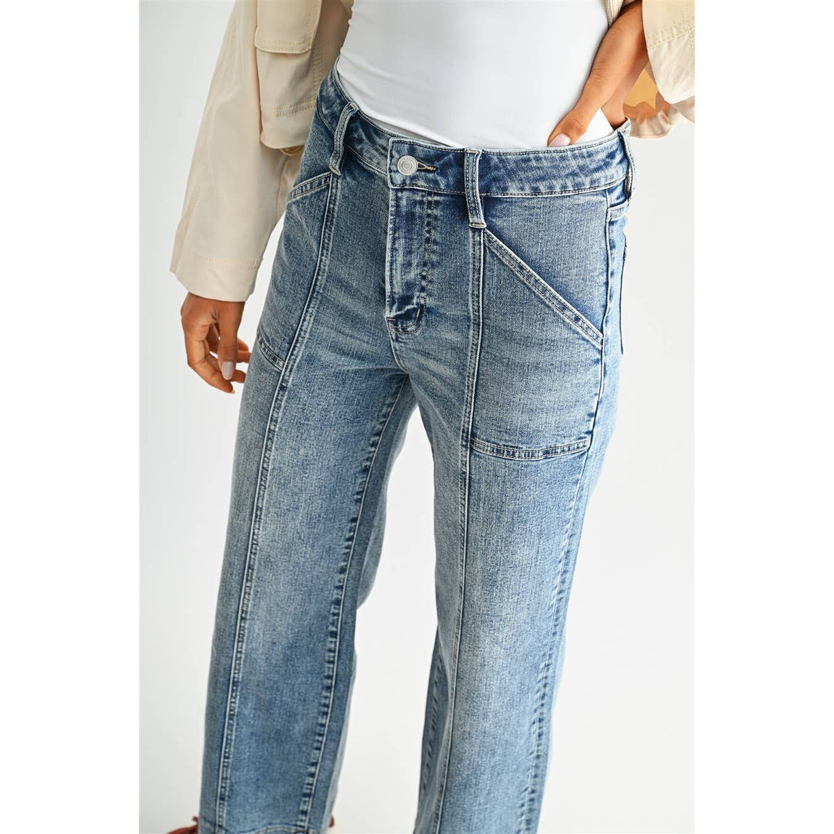 HIGH-RISE WIDE ANKLE TROUSER