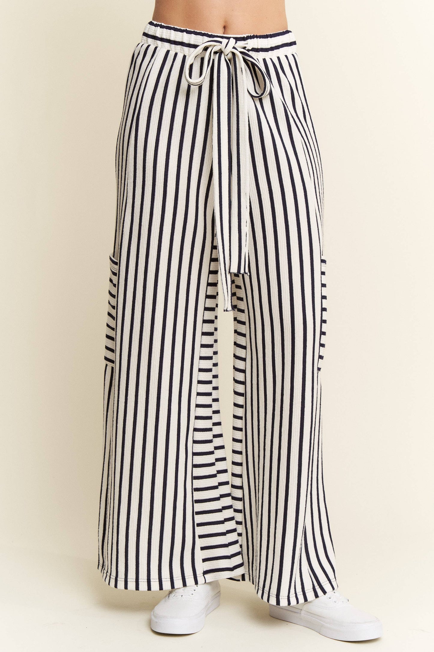 STRIPE WIDE LEG PANTS