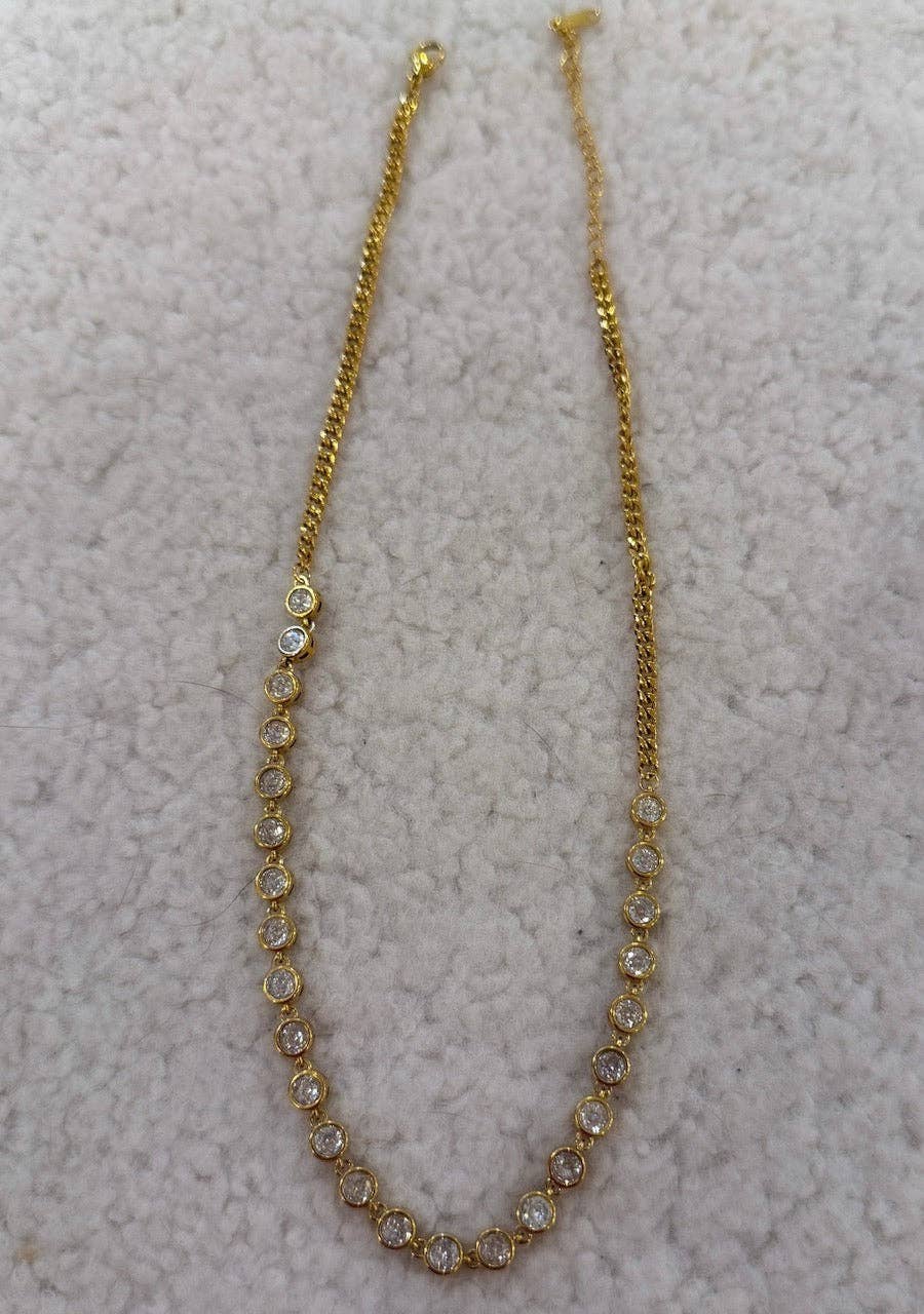 Chansutt ROXIE NECKLACE