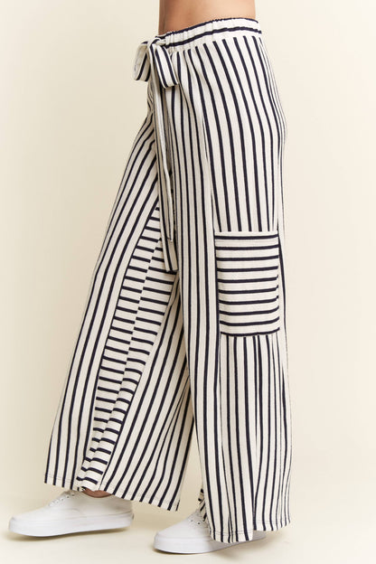 STRIPE WIDE LEG PANTS