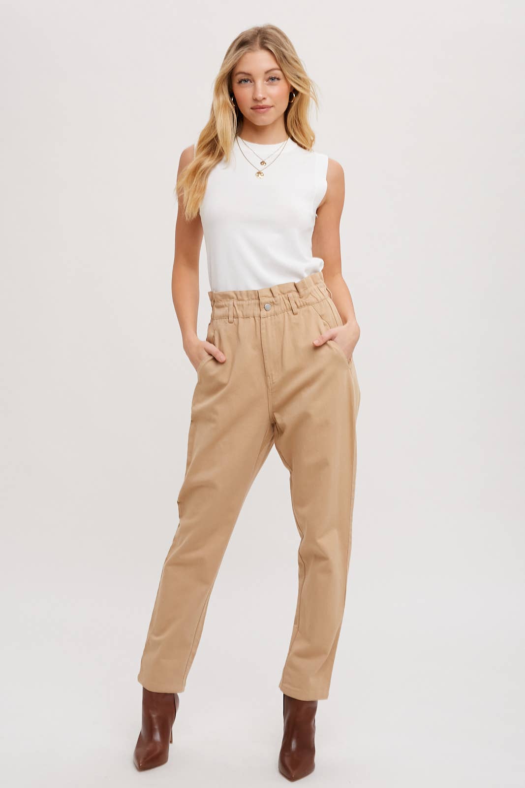 HIGH NECK SLEEVELESS KNIT TOP