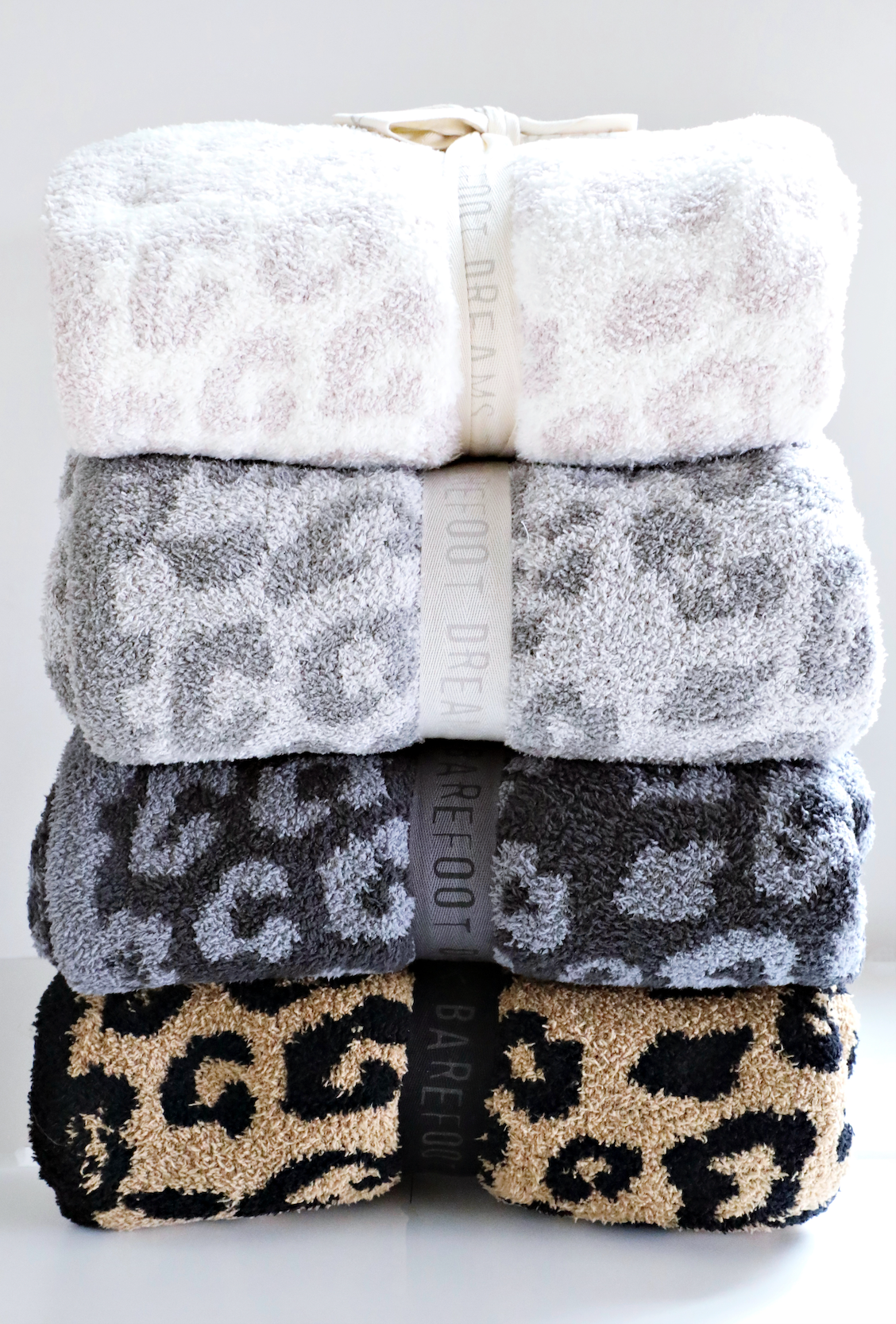 Luxe Leopard Throw Blanket - Black & White Leopard