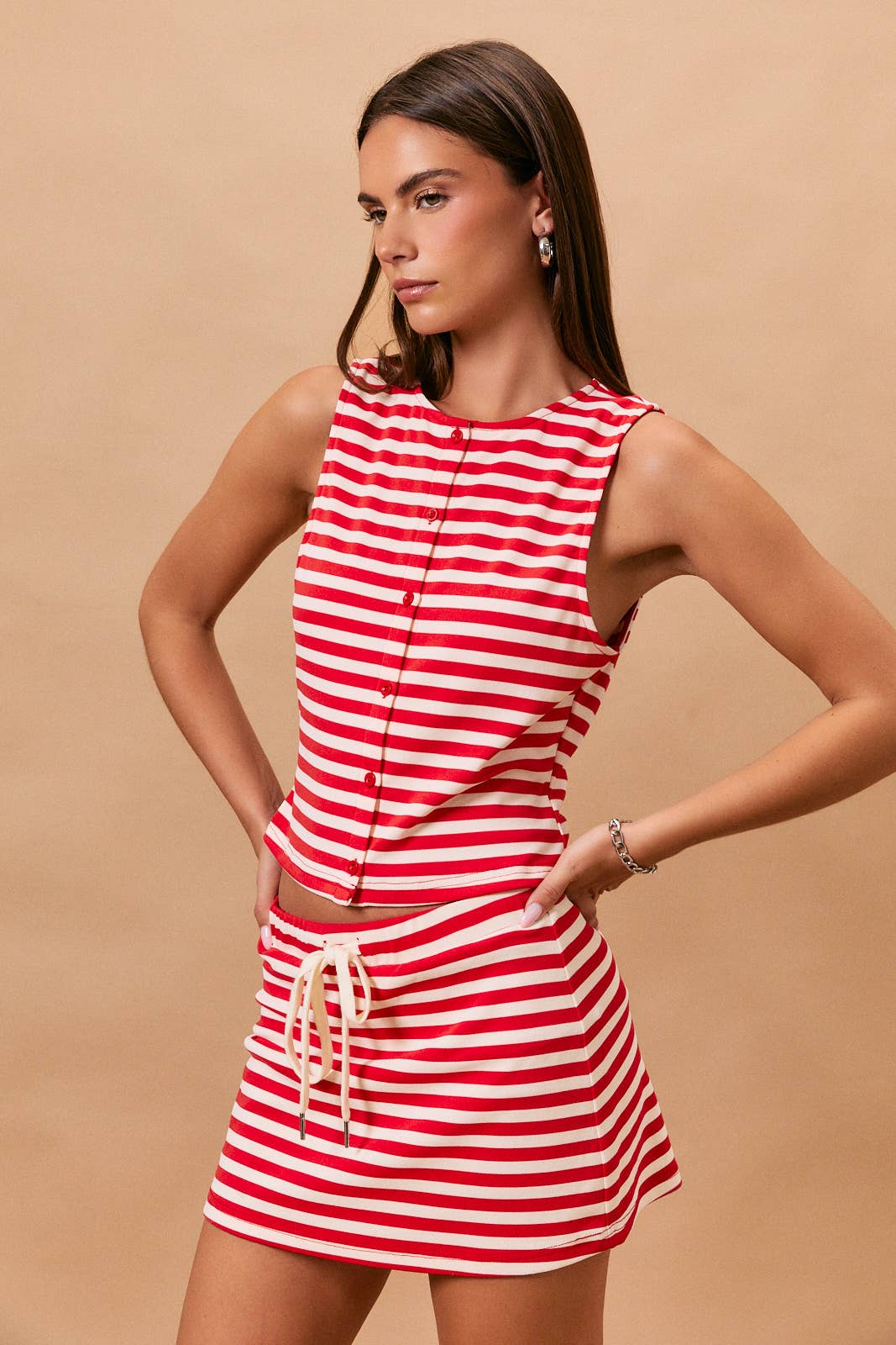 HIGH NECK STRIPE TOP