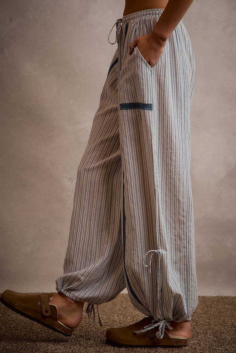 LIGHTWEIGHT MULTI STRIPE JOGGER PANTS WITH SIDE SLITS WITH T