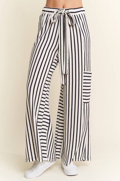 STRIPE WIDE LEG PANTS