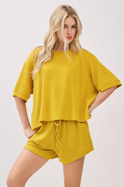 RIBBED ROUND NECK TOP AND SHORTS SET
