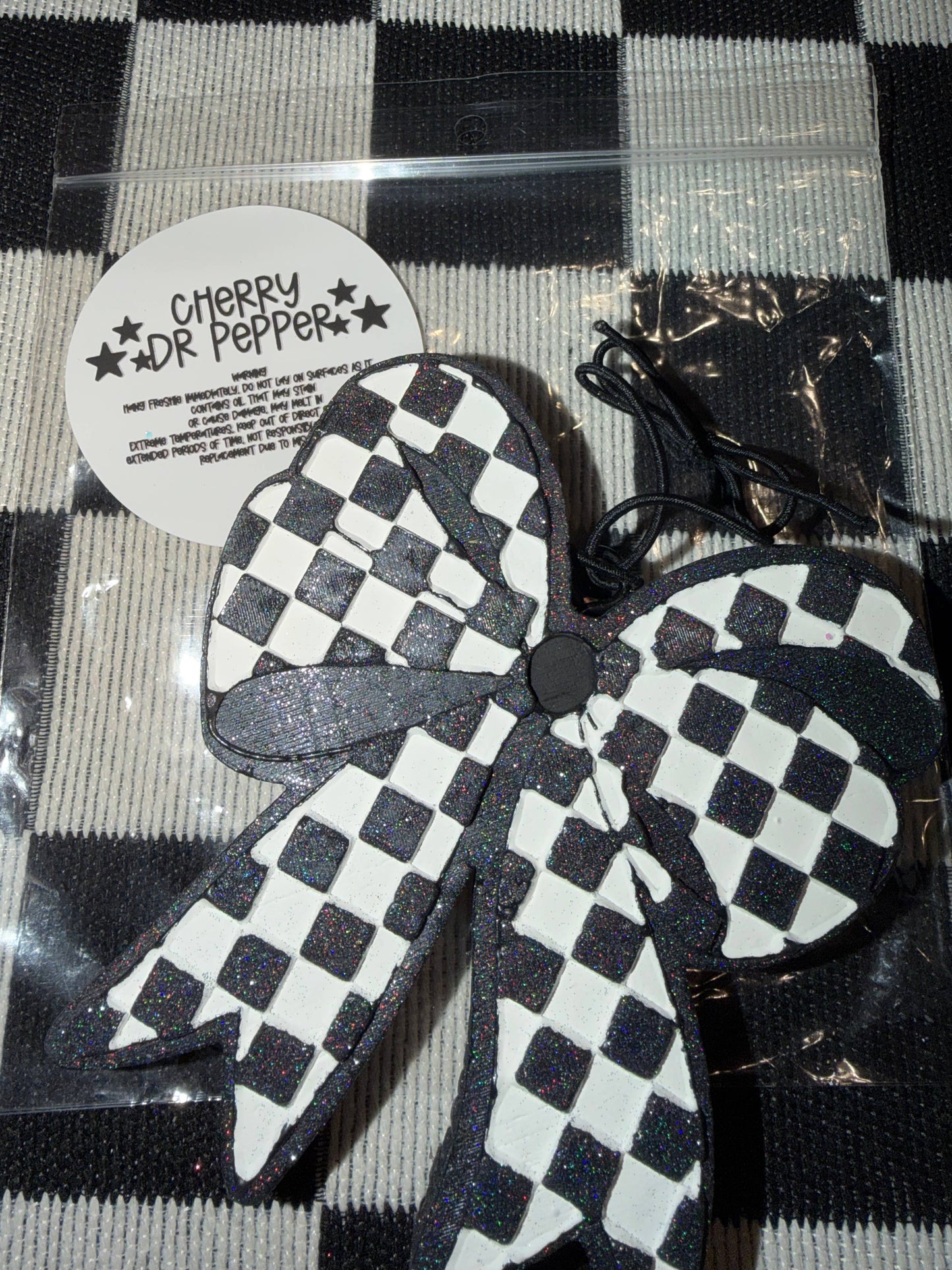 Checkered Bow Freshie