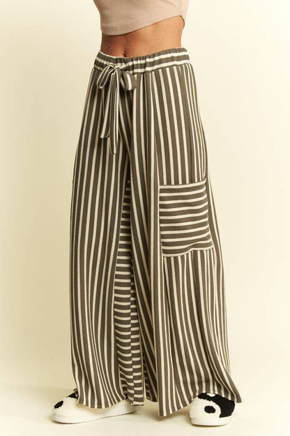 STRIPE WIDE LEG PANTS