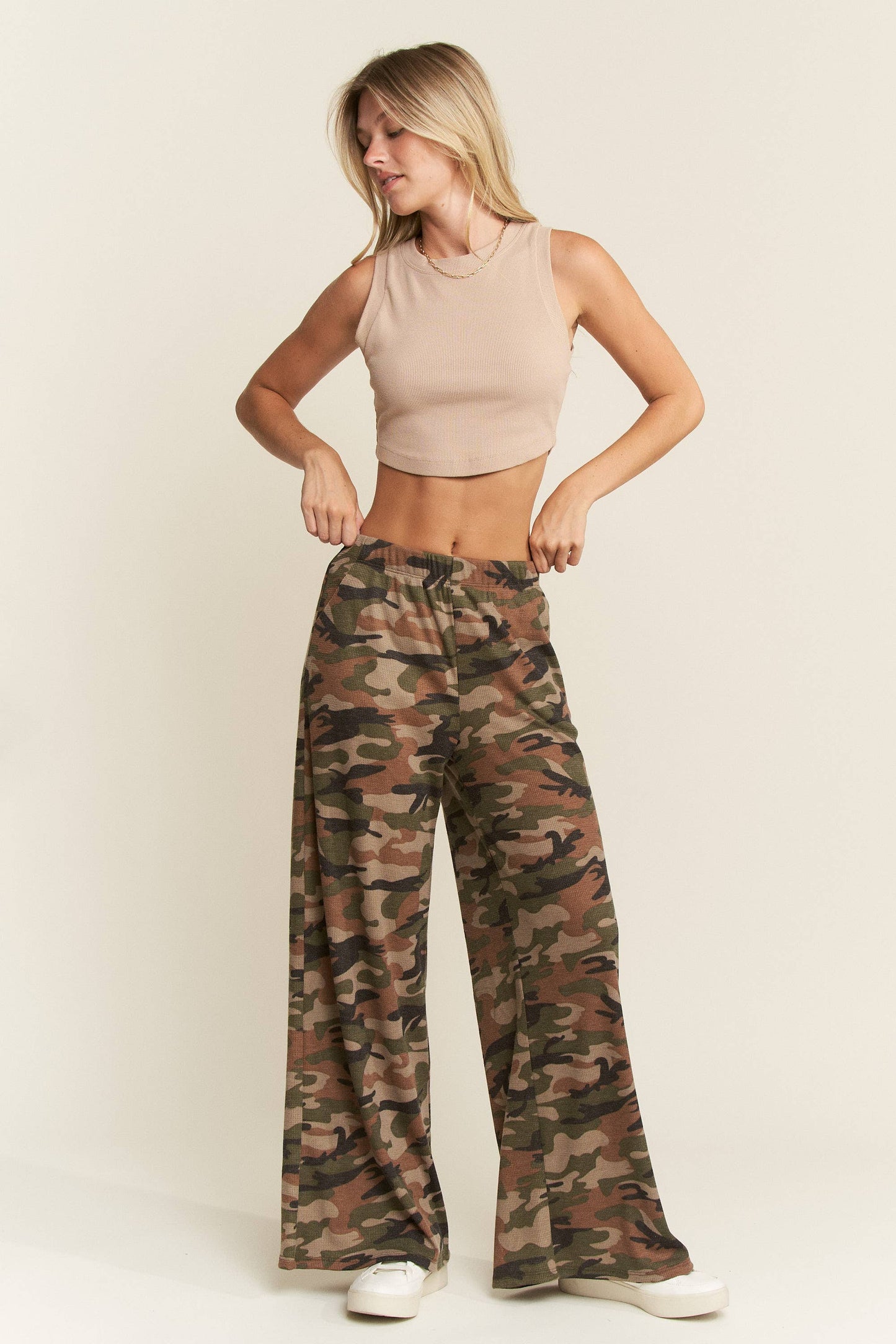 ARMY CAMO WIDE LEG PANTS