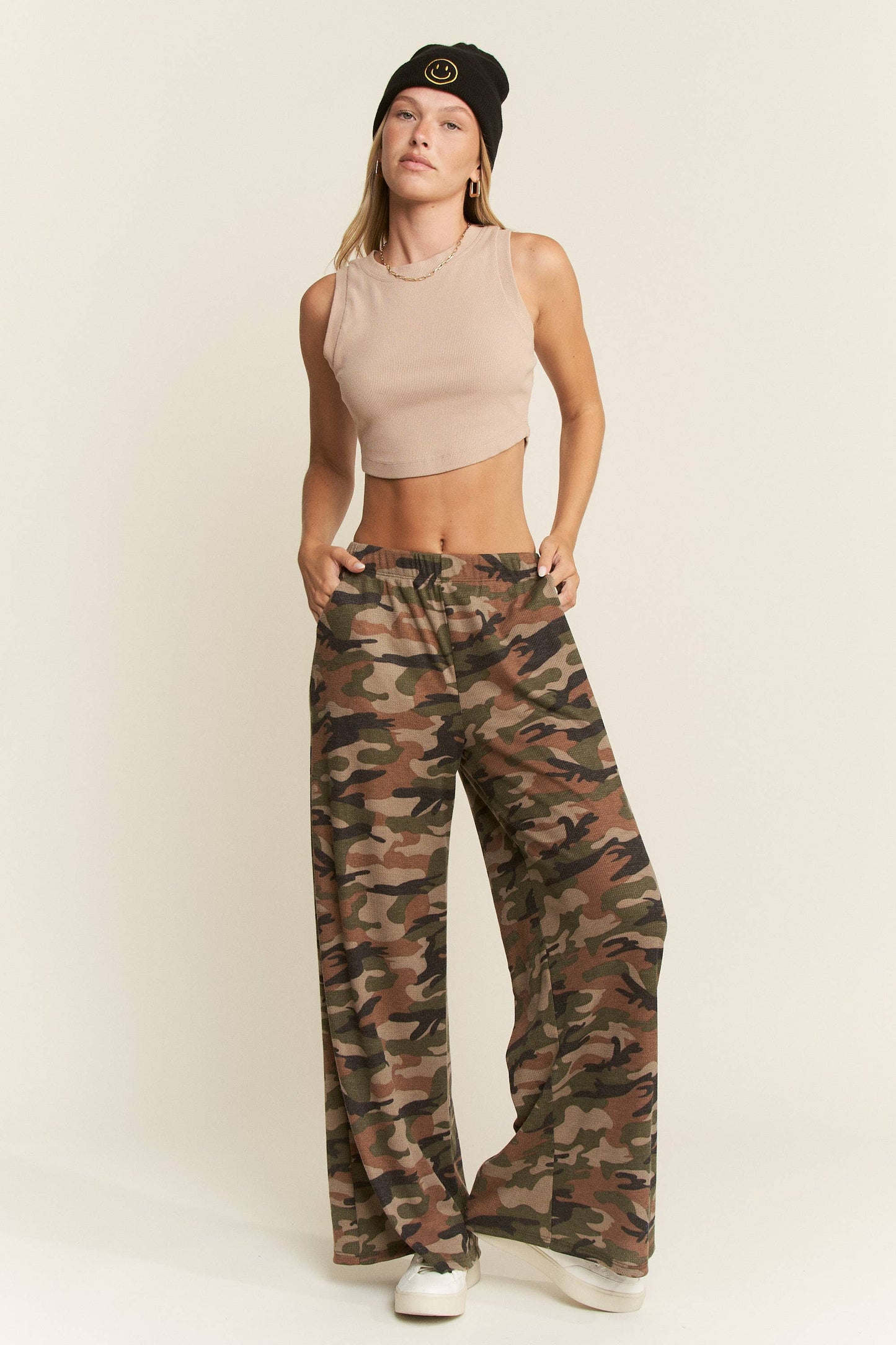 ARMY CAMO WIDE LEG PANTS