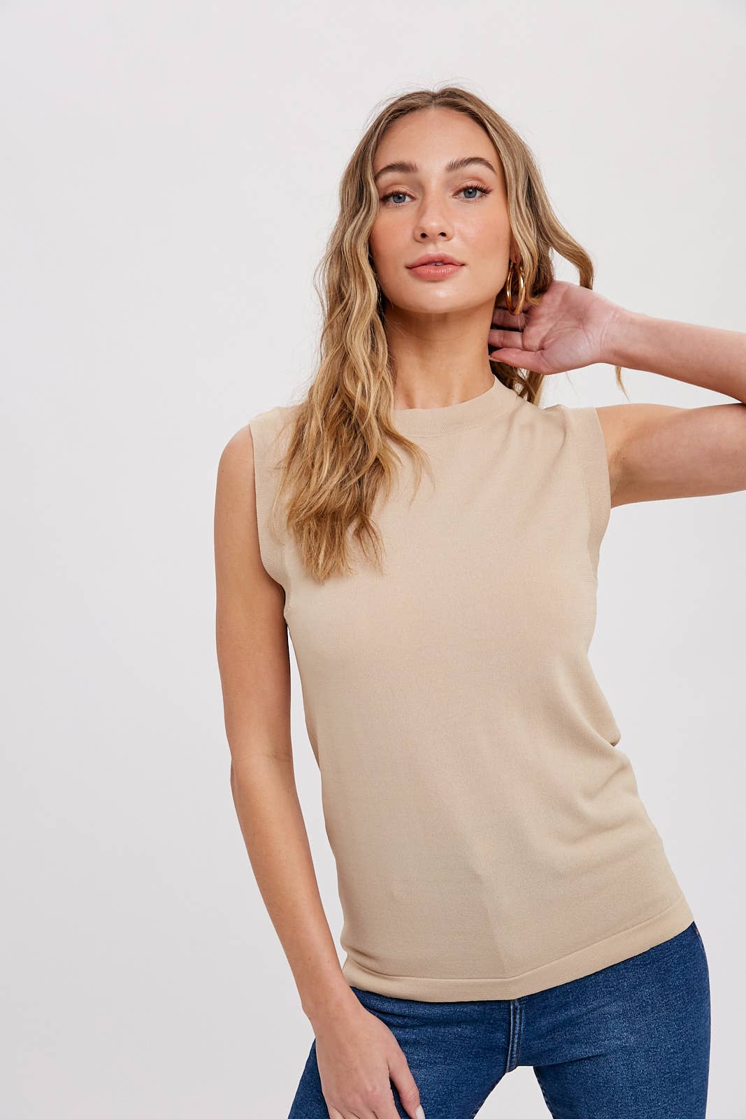 HIGH NECK SLEEVELESS KNIT TOP