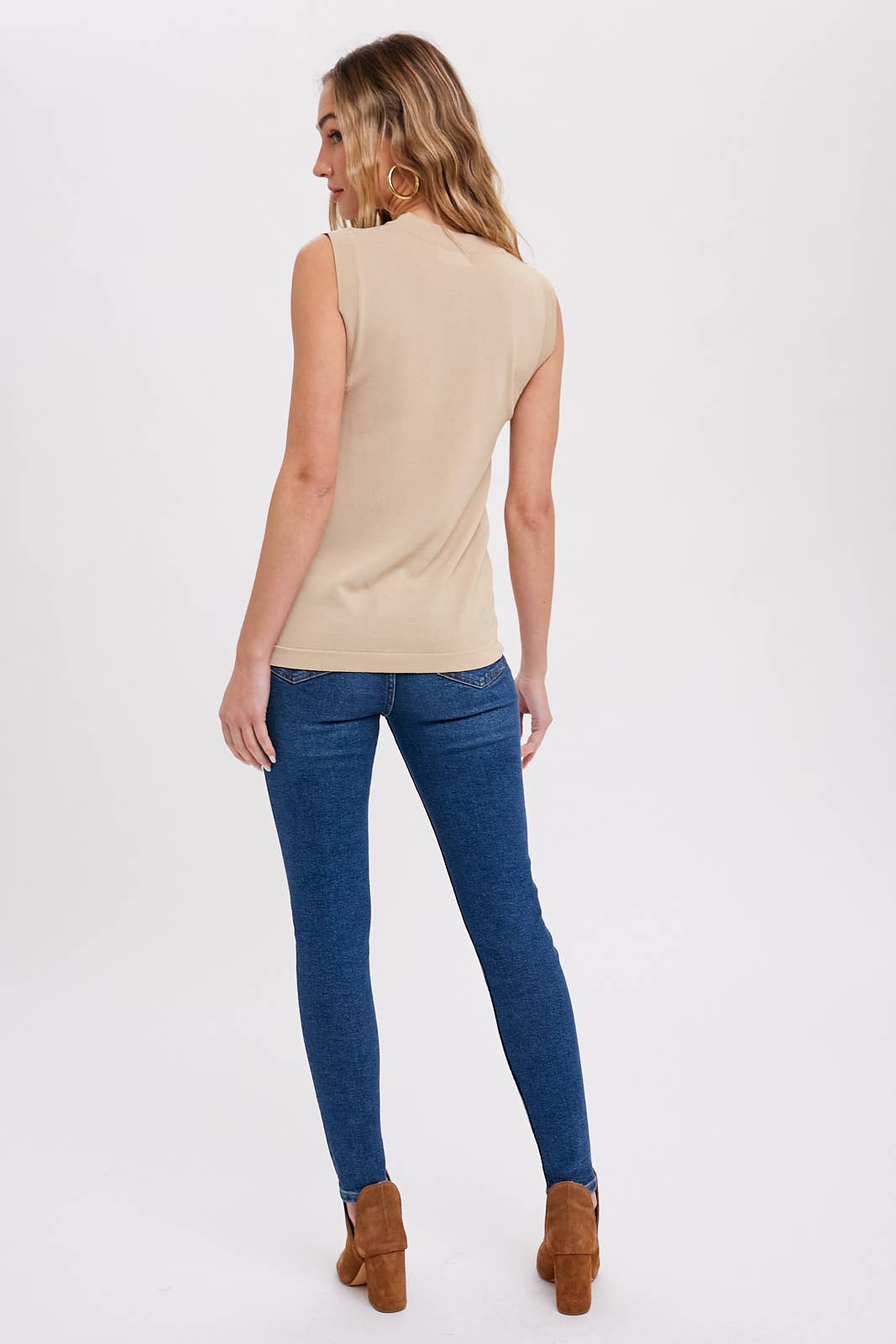 HIGH NECK SLEEVELESS KNIT TOP