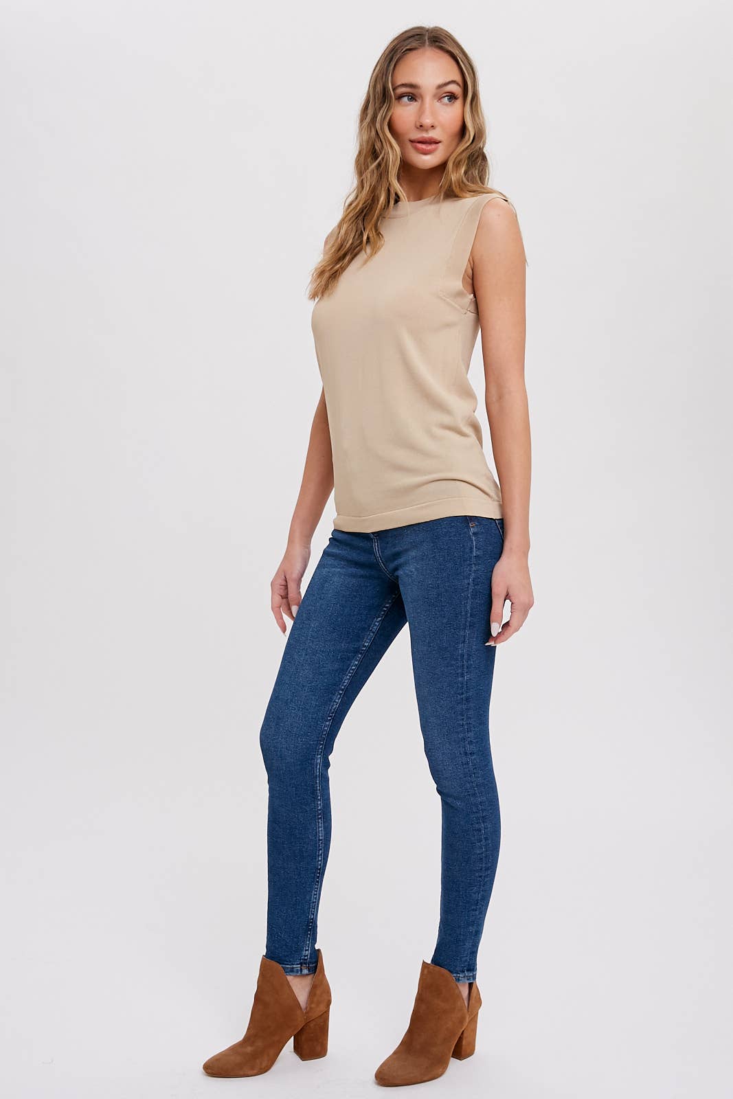 HIGH NECK SLEEVELESS KNIT TOP
