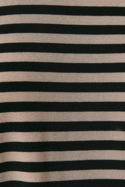 SHORT SLEEVE ROUND NECK OVERSIZED STRIPE T-SHIRT