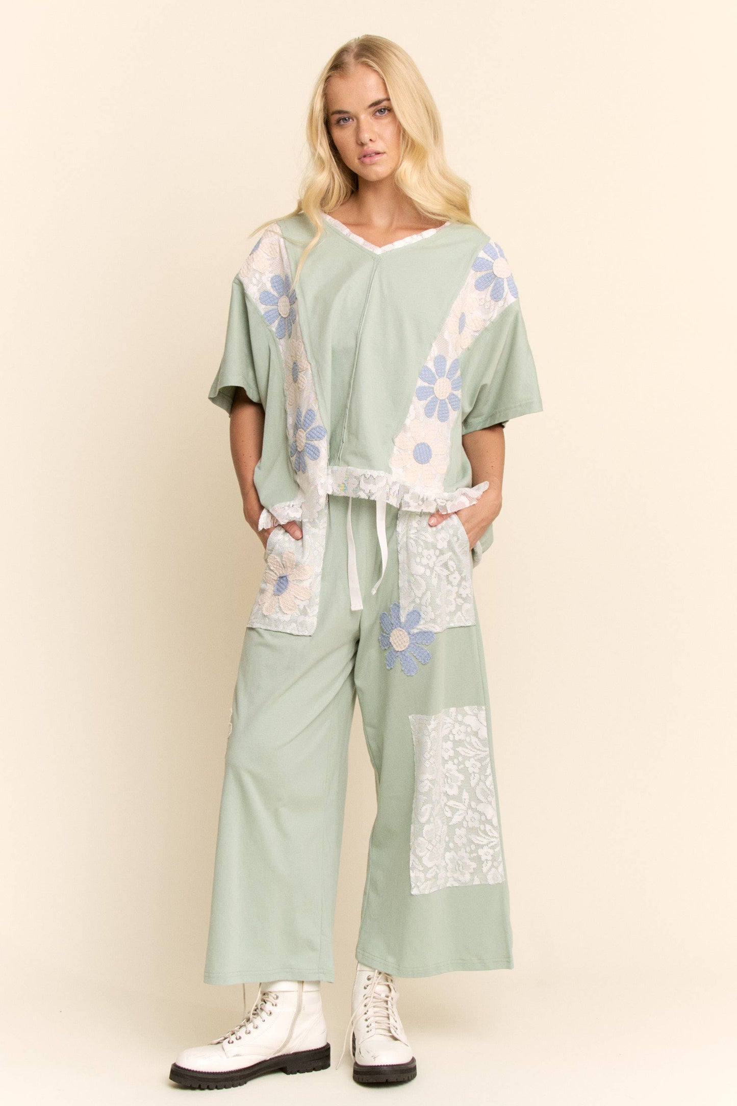 FLORAL PATCHWORK TOP