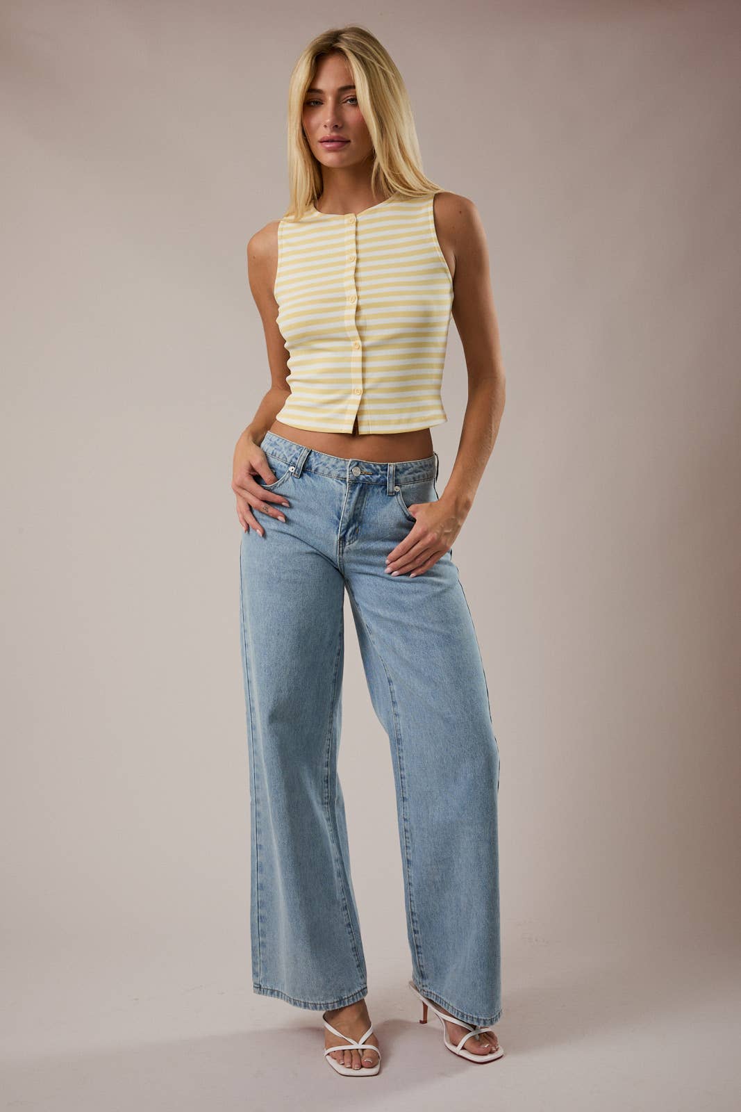 HIGH NECK STRIPE TOP