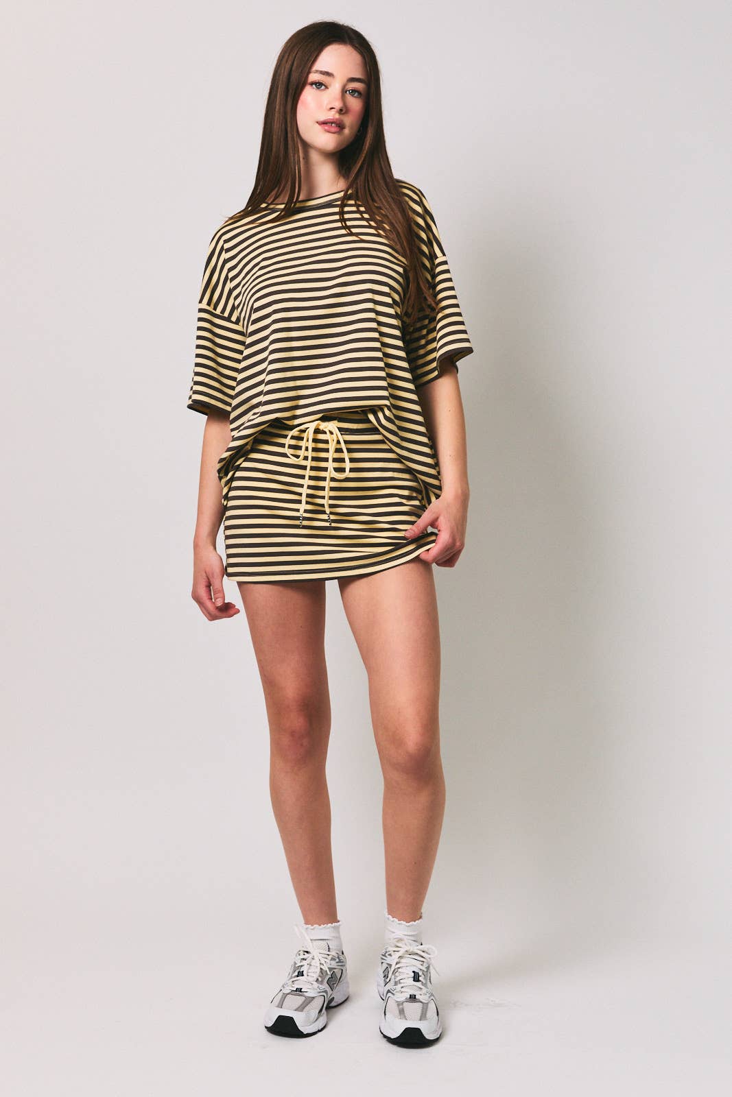MID RISE SKORT