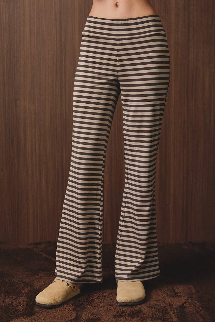 MID RISE WIDE LEG STRIPE PANTS