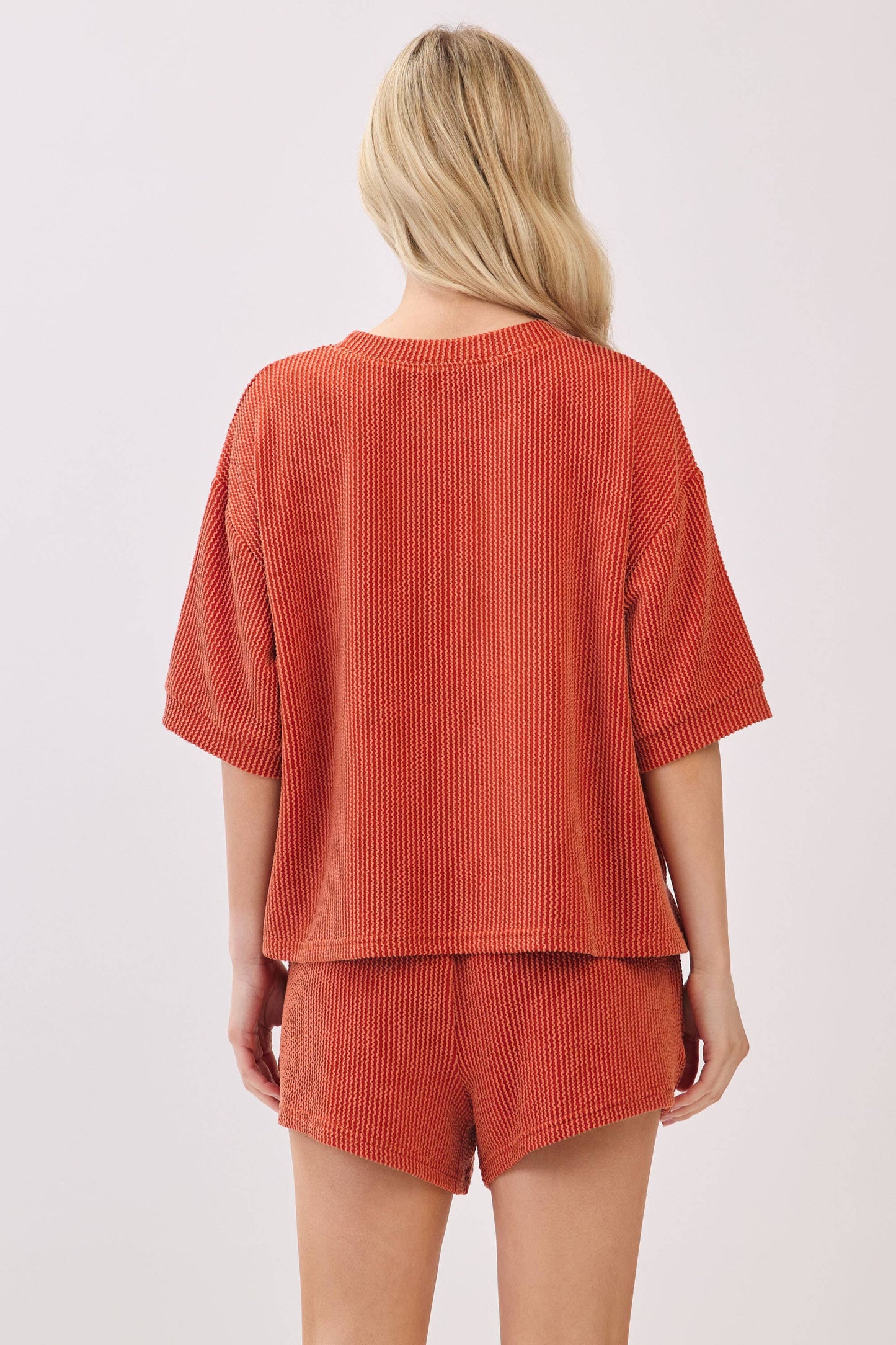 RIBBED ROUND NECK TOP AND SHORTS SET