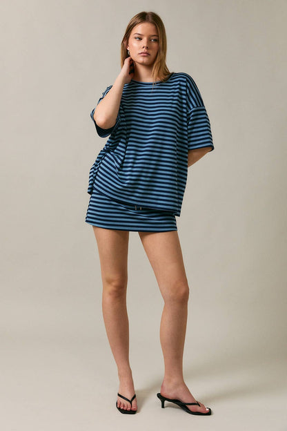 SHORT SLEEVE ROUND NECK OVERSIZED STRIPE T-SHIRT