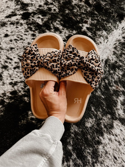 Leopard Bow Slides