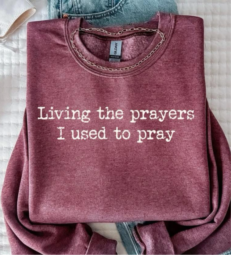 Living The Prayers Tee