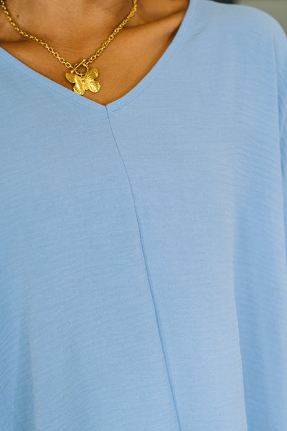 Counter Part Crinkle Woven V-Neck Top in Cornflower Blue