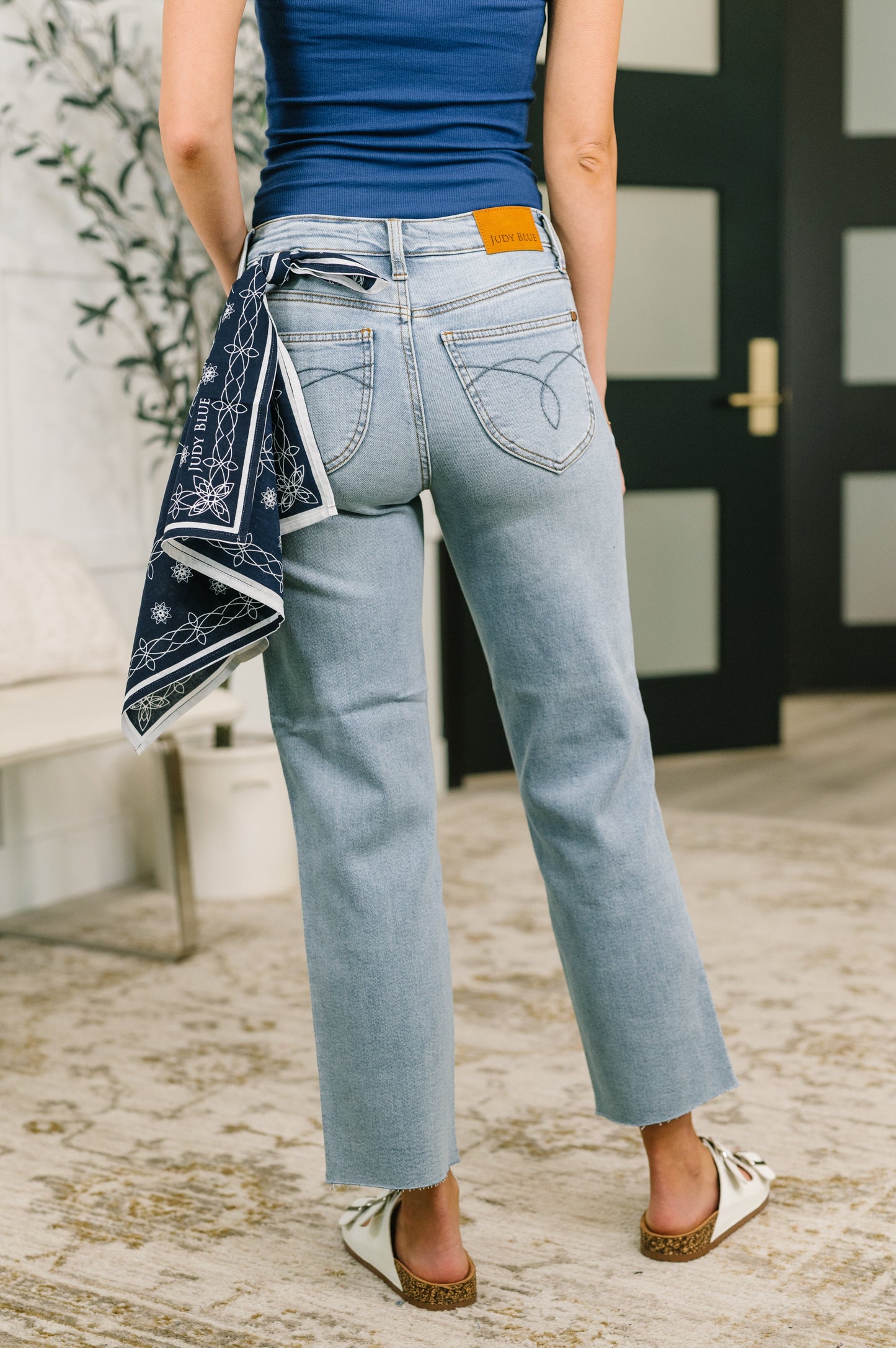 Dawn Mid Rise Ankle Straight w Bandana Loop