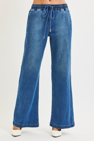 Risen Mid-Rise Wide Leg Denim Pant