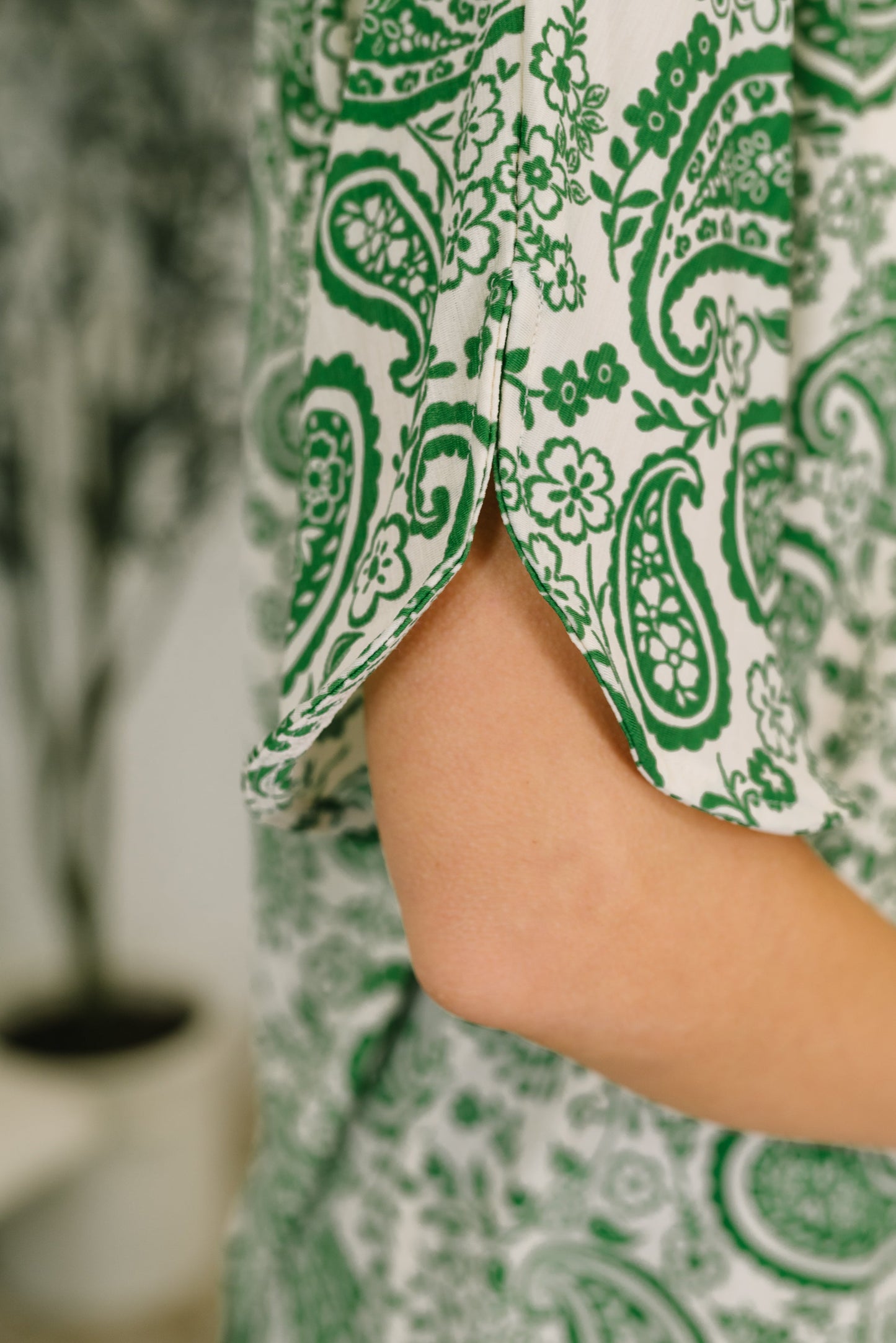 Lizzy Breeze Top in Green Paisley