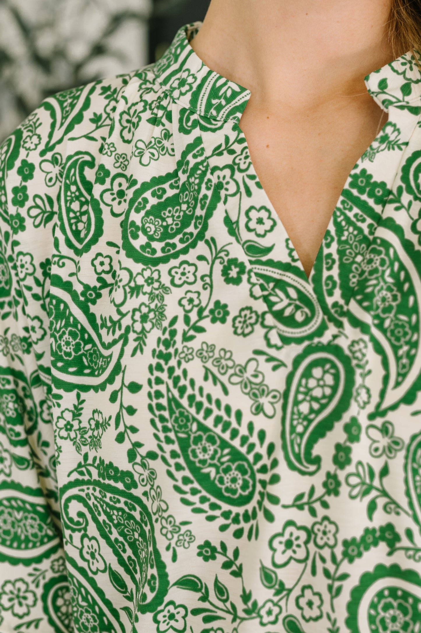 Lizzy Breeze Top in Green Paisley