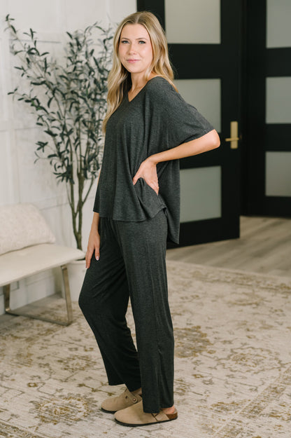 Ol' Reliable Top and Bottom Lounge Set in Charcoal