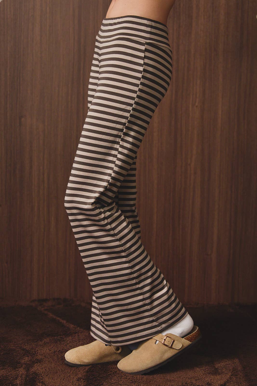 MID RISE WIDE LEG STRIPE PANTS