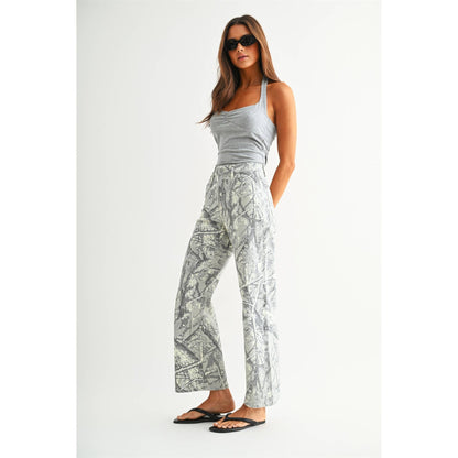 HIGH-RISE WIDE LEG PRINTED JEANS