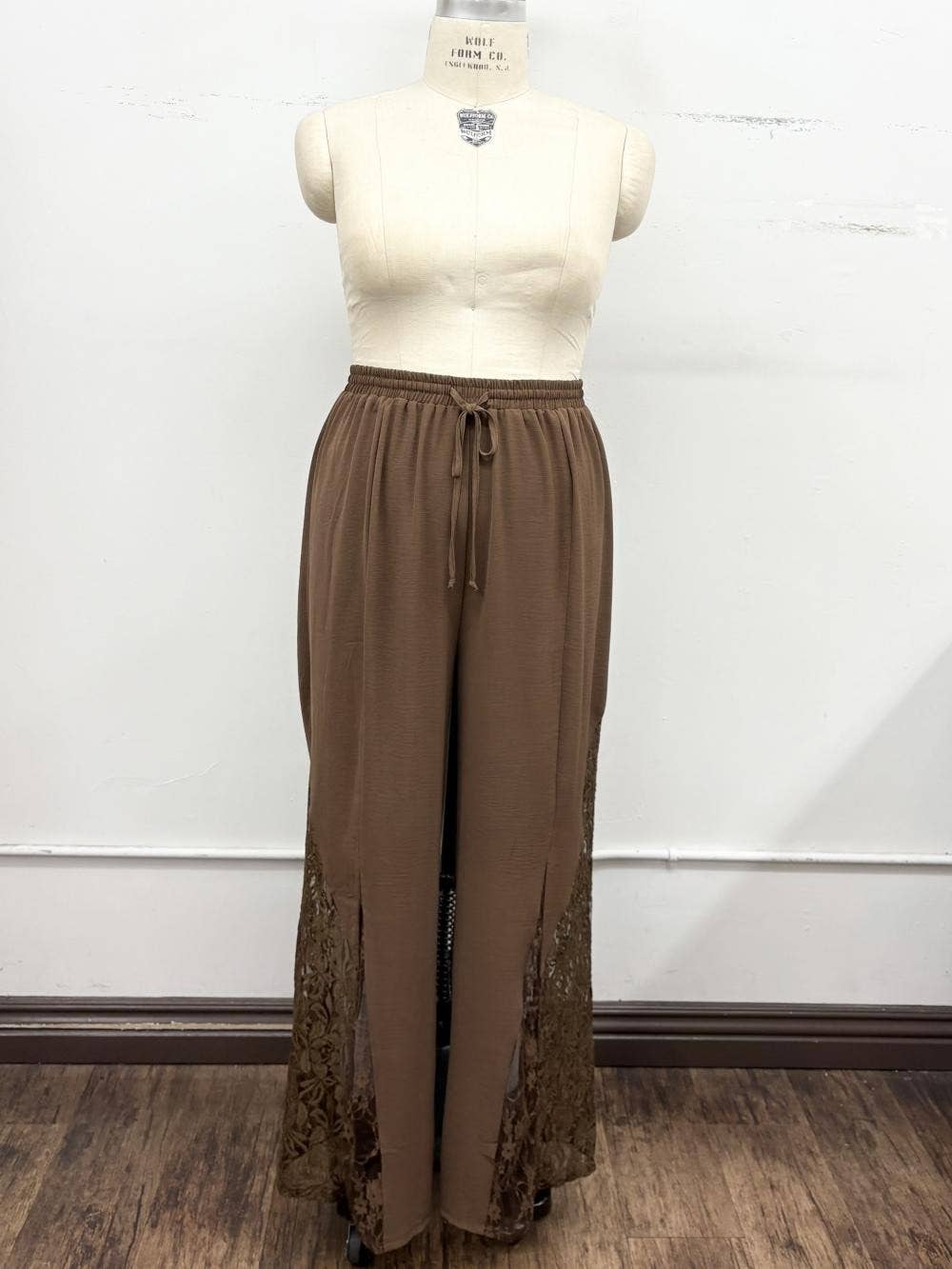 Plus Lace Panel Wide-Leg Pants