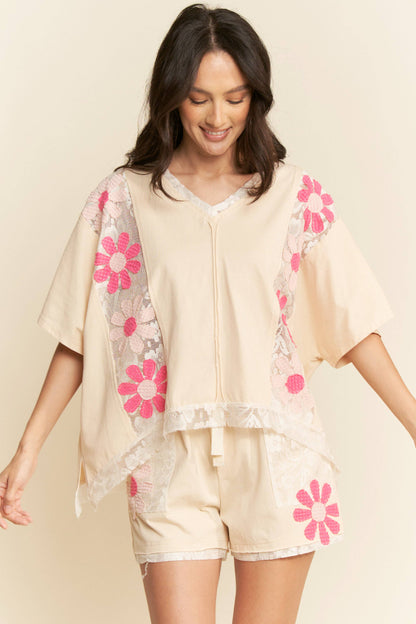 FLORAL PATCHWORK TOP